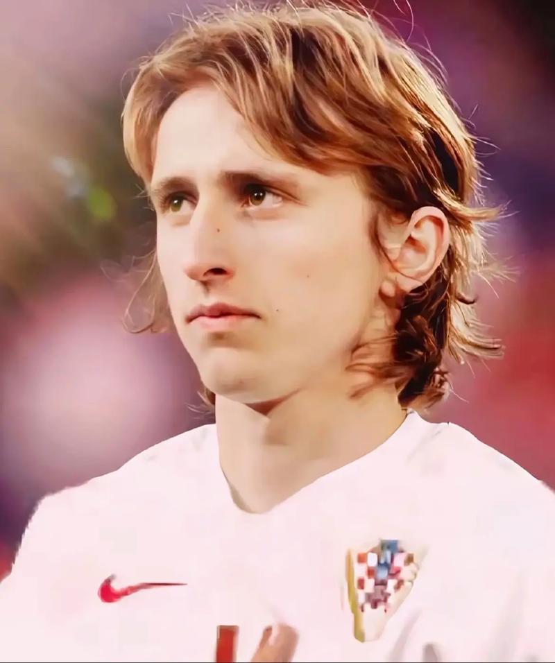 曼联vs西汉姆联前瞻：齐尔克泽重拾信心 红魔主场无惧铁锤帮