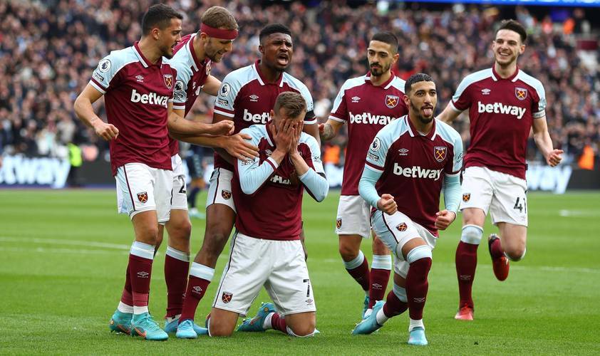 齐达内：教练是为球员而存在的，在皇马我们随时调整