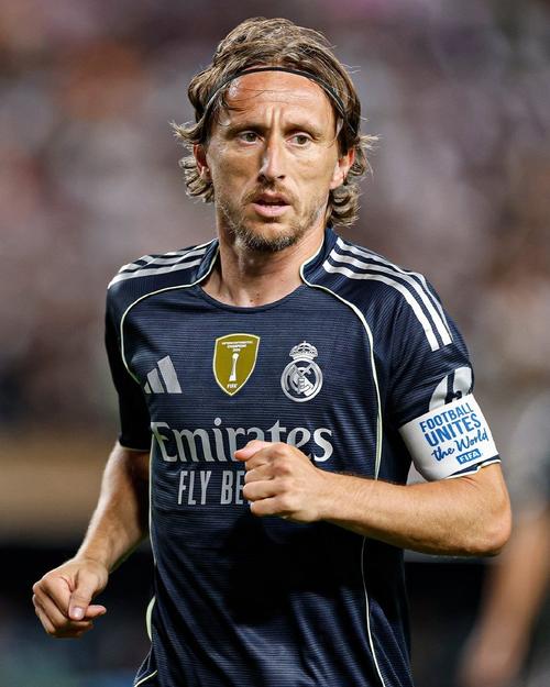 德转预热国米前锋博尼身价上涨：最低2500万欧，最高4000万欧