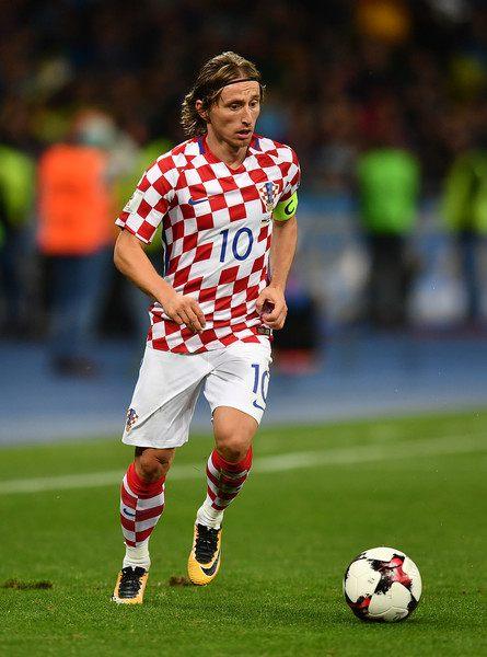 7场贡献2球4助攻，谢尔基当选曼城12月最佳球员