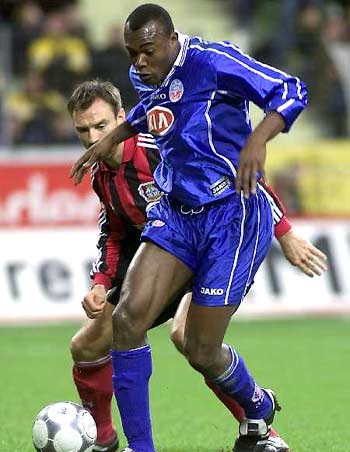 以其强势的 以其强势的